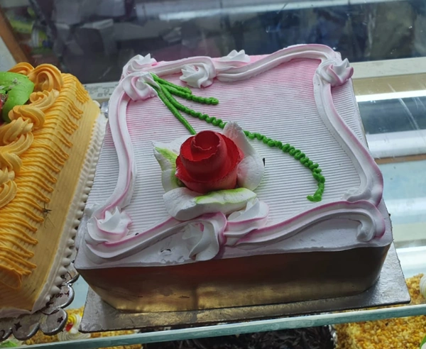 Vanilla Rose White Cake